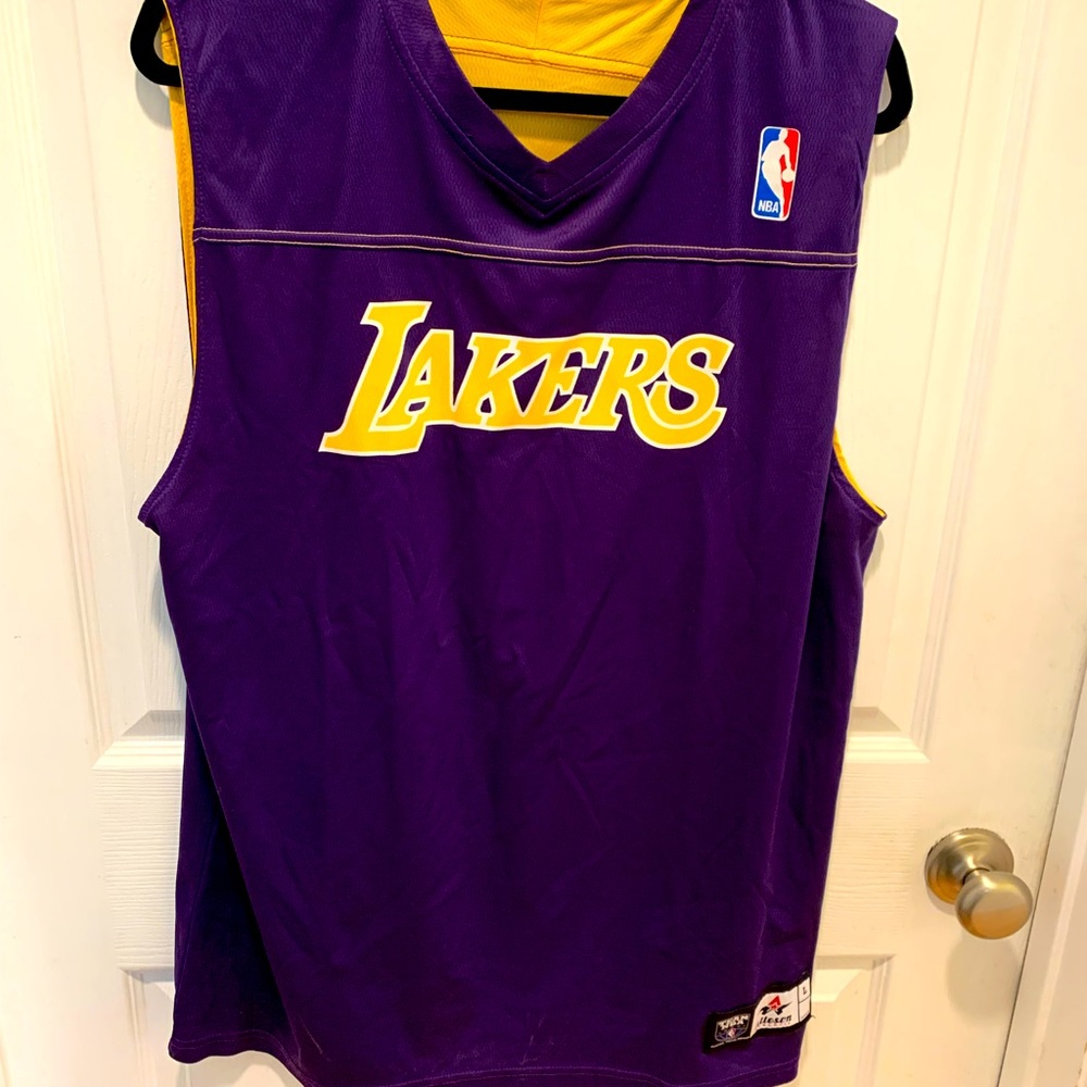 Los Angelo’s Lakers Sleeveless shirt Size Large